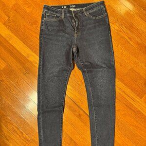 ANA Mid Rise Denim Jeggings Size 12 Stretch Skinny Jeans Blue Pull On Jegging